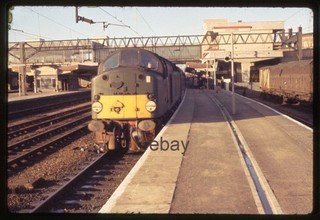 ORIGINAL 35mm slide Class 40 D290 (40090) at Stafford station c.1966.