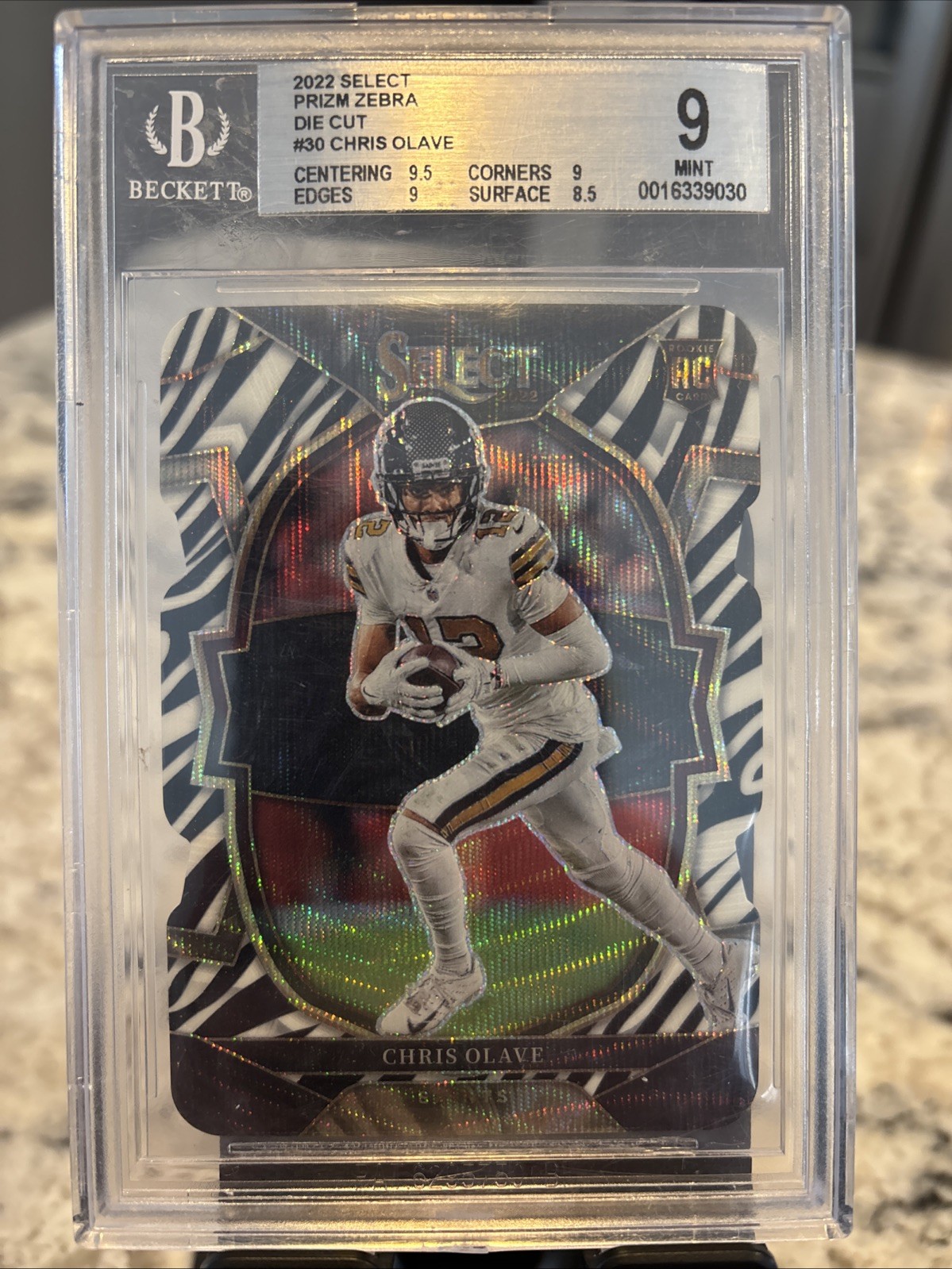 2022 Panini Select - Concourse Chris Olave #30 Zebra Prizm (RC) Mint 9 Saints