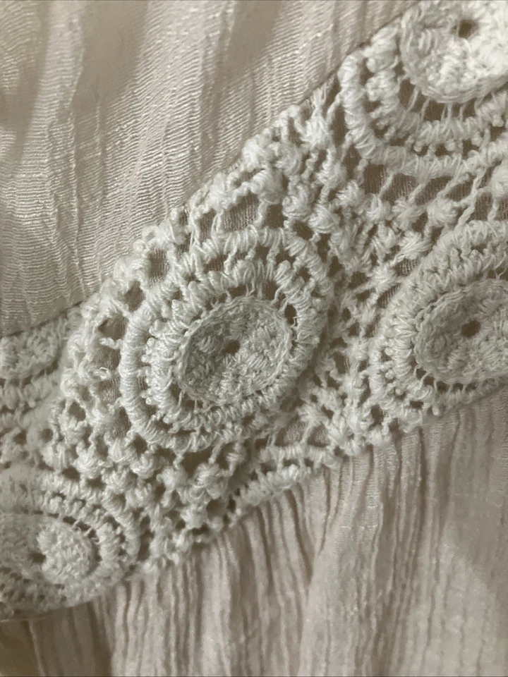 Maria Gabrielle Women’s Large Sleeveless Blouse Crochet Gauze Tan Boho - Image 4 of 4