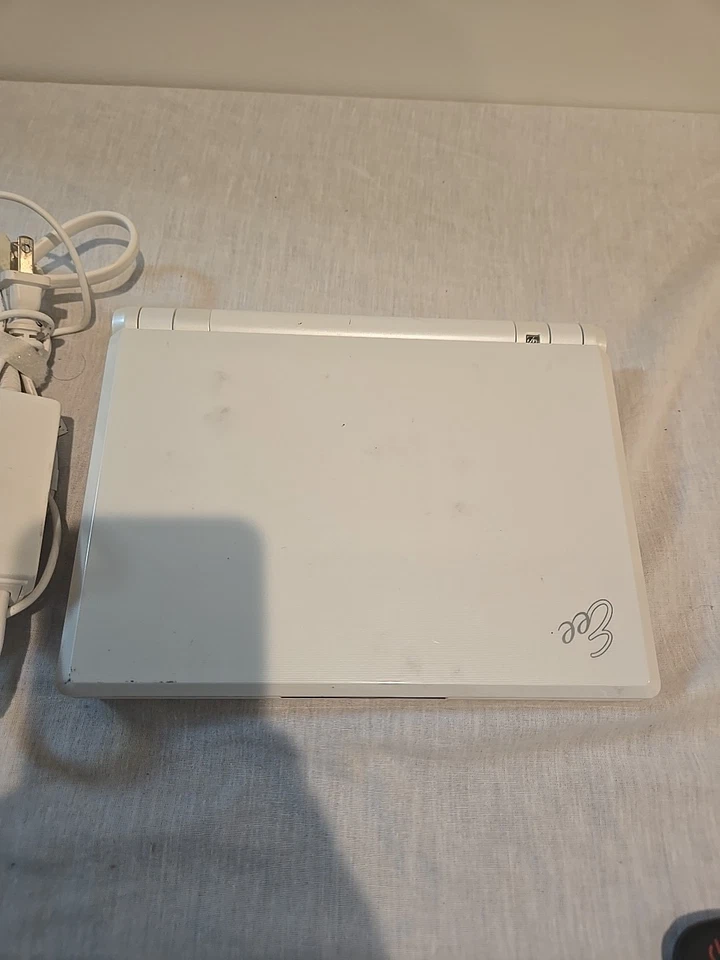 Netbook Linux Asus Eee PC 900A Atom N270 1,6 GHz 8,9" Foto 4 de 4