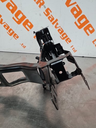 2021-2024 BMW X3 G01 HEADLIGHT SUPPORT BRACKET PASSENGER LEFT NEAR SIDE 7400113 - Picture 5 of 11