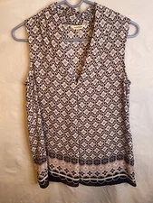 Max Studio Sleeveless Multi Color V-Neck Blouse Size Medium