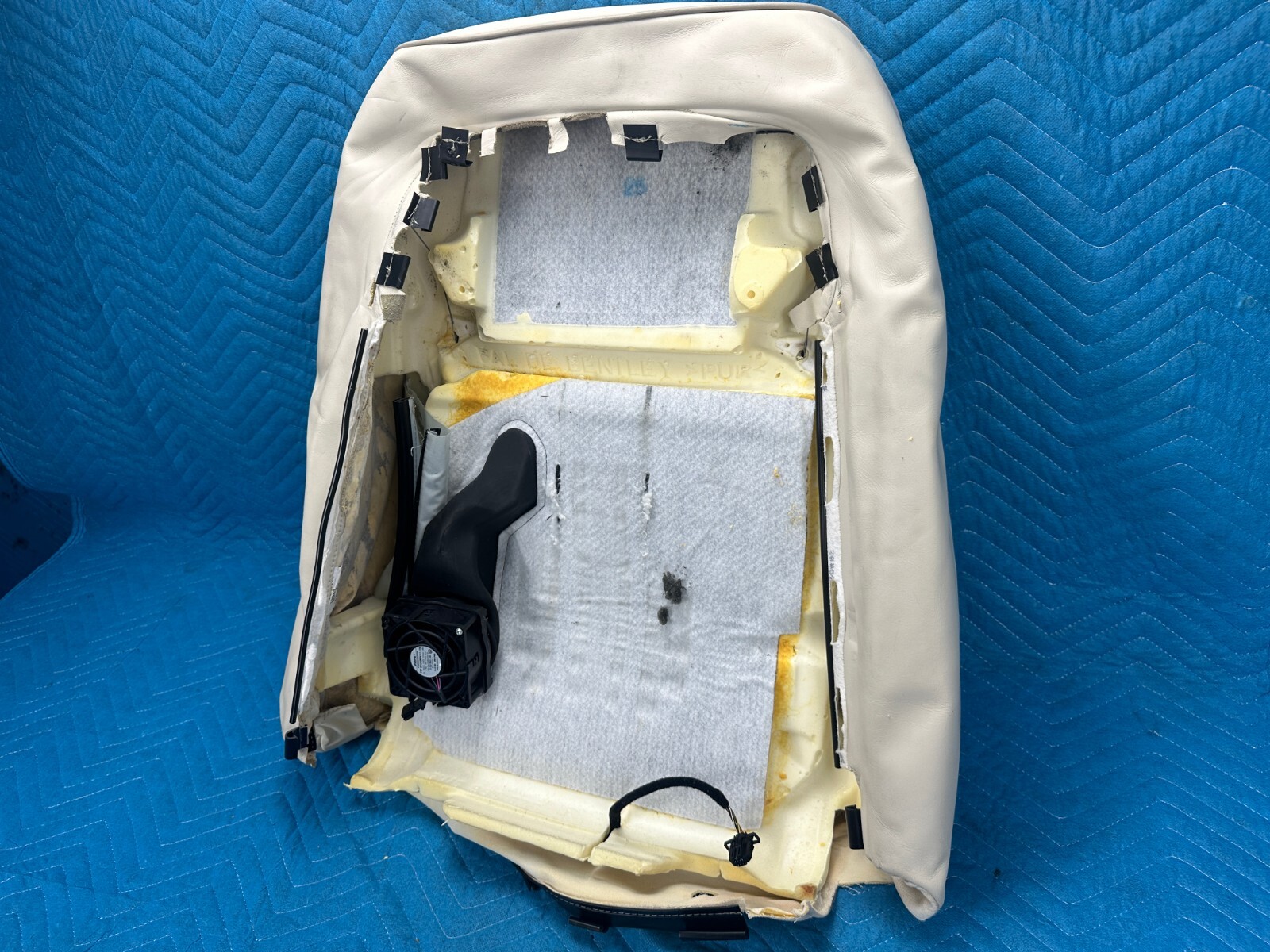 Bentley Cont Flying Spur Front Driver's Seat Upper Cushion Ivory 2008-2012 OEM