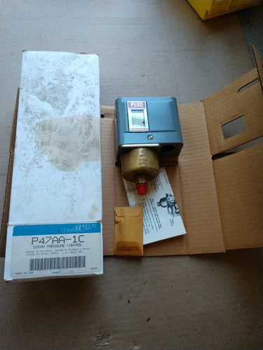 BRAND NEW NOS Johnson Controls P47AA-1C P47AA1C Steam Pressure Control
