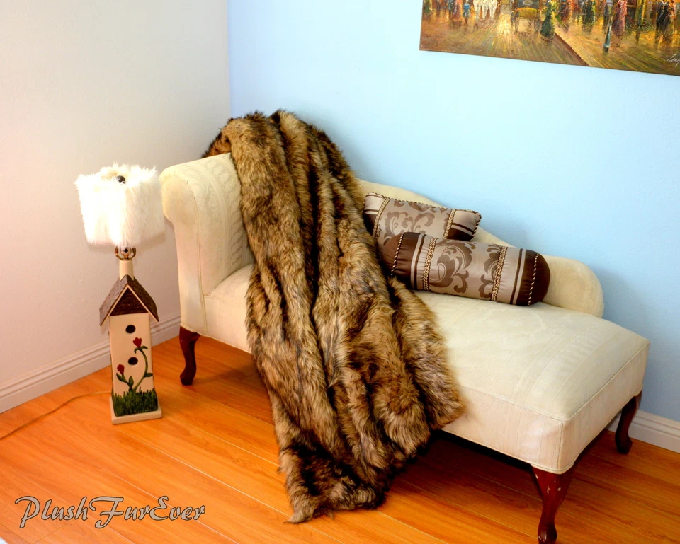 60" 72" 84" Punta Negra Lobo Piel de Animal Exótico Sofá Mantas Forro Visón Foto 2 de 3