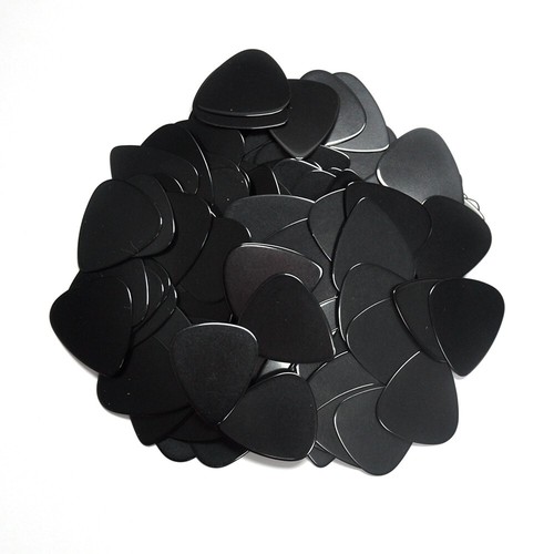 Lots of 100 pcs Thin 0.46mm Solid Black Guitar Picks Plectrums Celluloid - Picture 2 of 3