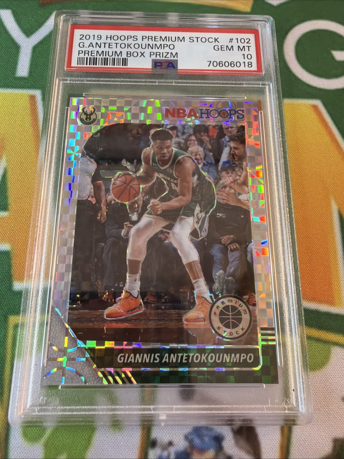 2019 GIANNIS ANTETOKOUNMPO HOOPS PREM BOX SET /149 PSA 10 view 2