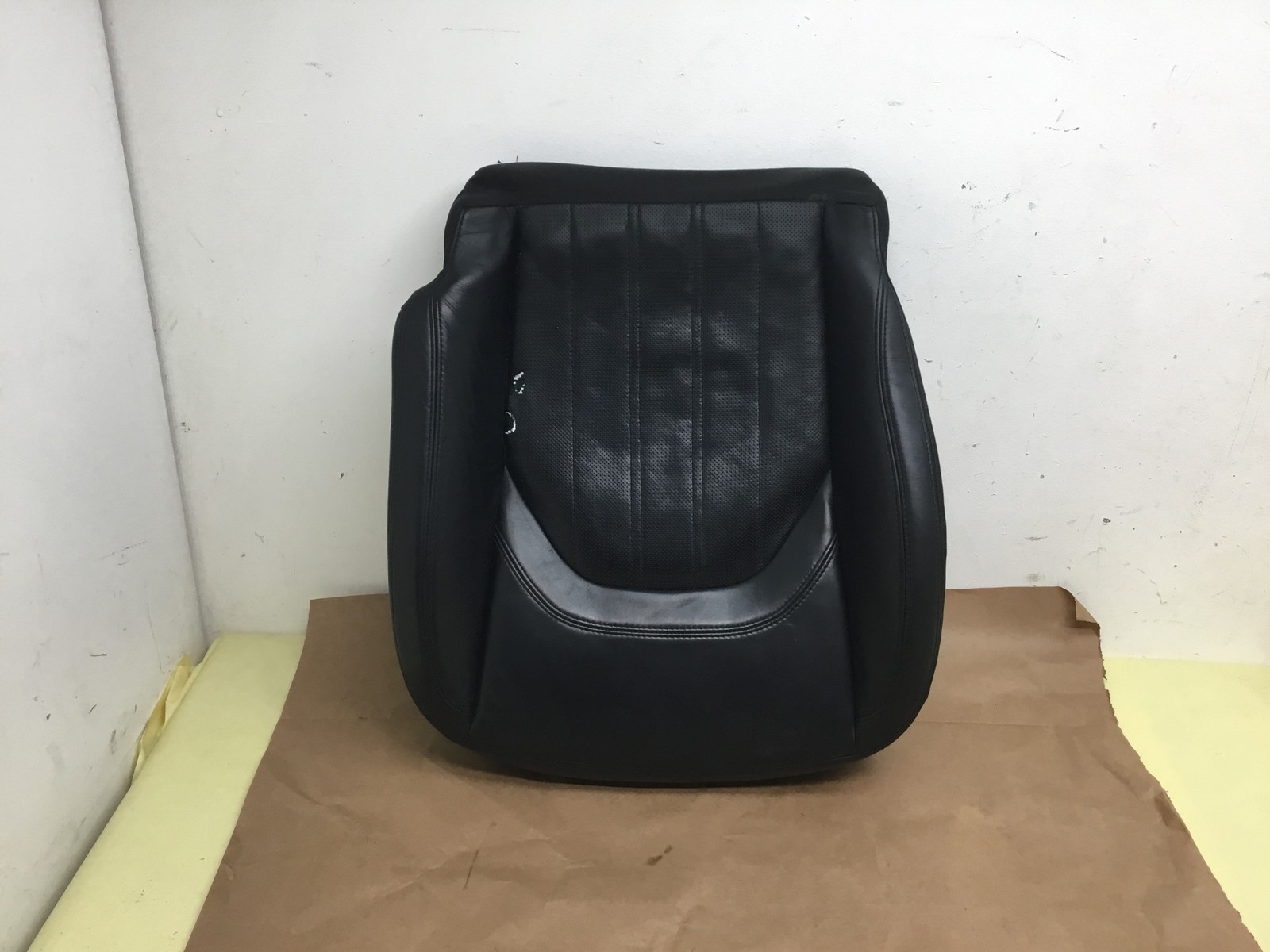 Maserati Quattroporte GTS Front Right Seat Lower Cushion 14-19 :A