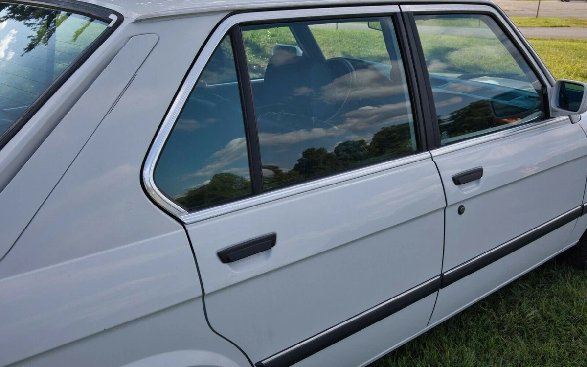 Click photo thumbnail to view