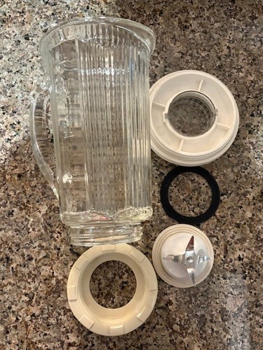 Vintage Waring Blender Original Glass Pitcher Ribbed Cloverleaf  Round Lid