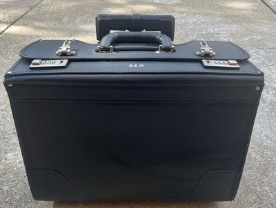 Korchmar Litigator Wheeled Leather Briefcase Catalog Case Rolling Lawyer Attache