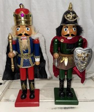 14  Nutcrackers Set King And Guard Red Green Broken Sword Holiday Christmas