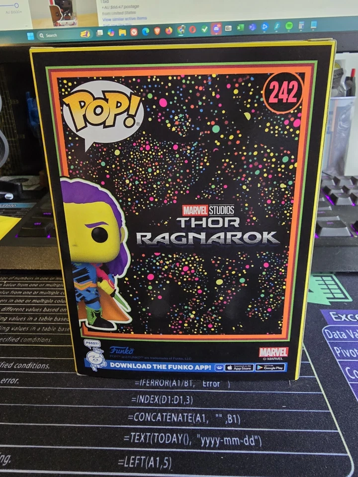 Vinilo Loki Funko Pop #242 exclusivo de Blacklight Thor 3: Ragnarok en protector Foto 4 de 4