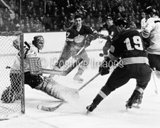 B W 8x10 photo of Boston Bruins legend Gerry Cheevers 8 Vol. 2