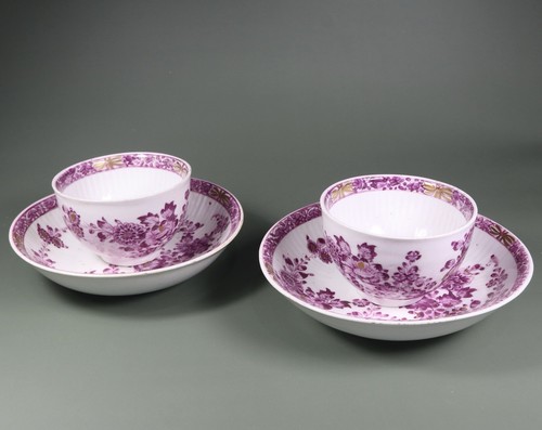 Pair 18th Century Meissen Cups And Saucers, Purple Decorated, Swords Mark. - Picture 15 of 22