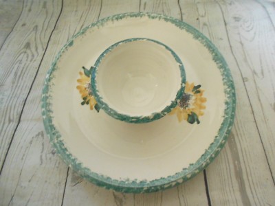 Contemporary Pottery Ltd Oregon Hand Thrown Ceramic Sunflower Chip  Dip 13  in