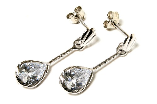9ct White Gold CZ Teardrop Earrings Made in UK Gift Boxed - Picture 2 of 6