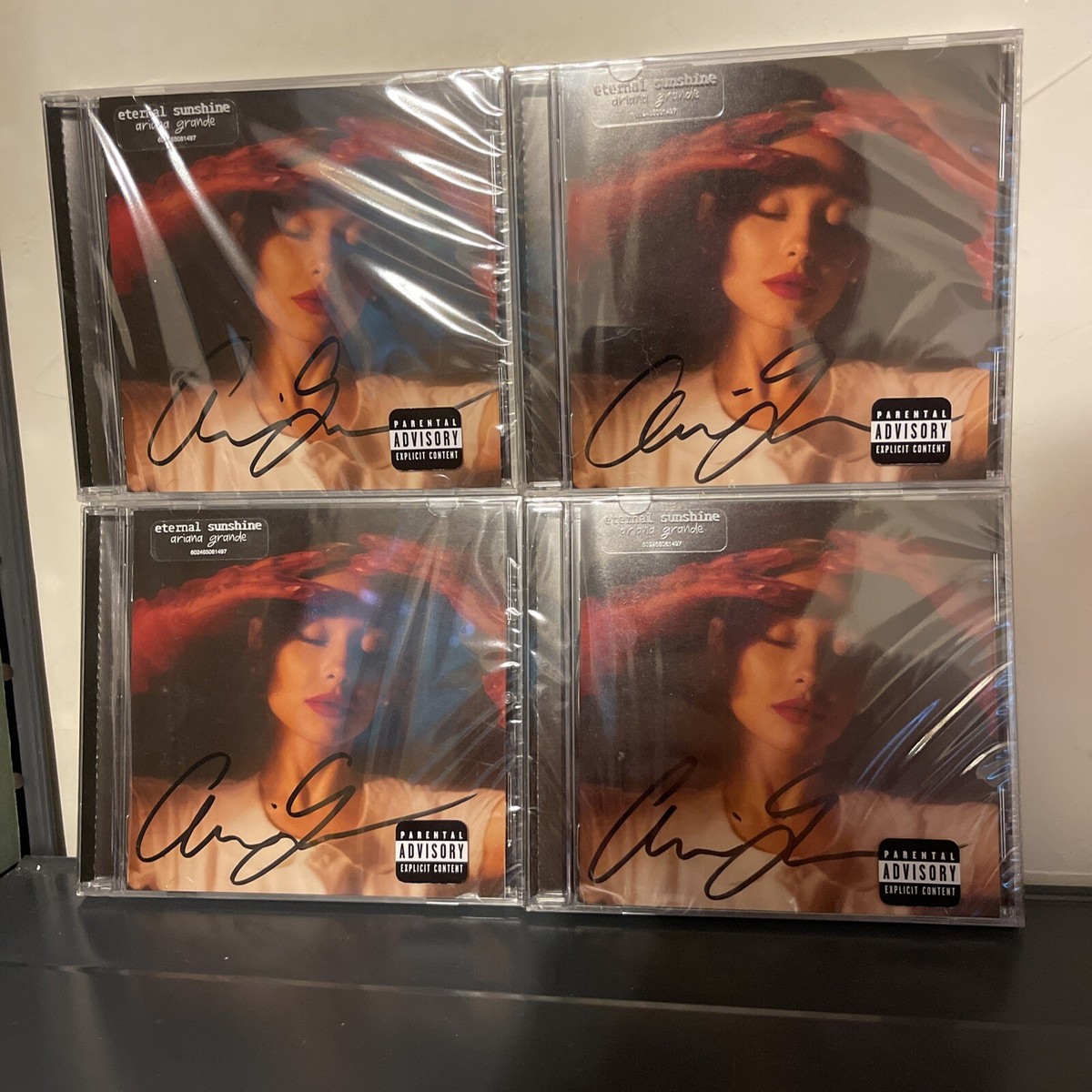 アリアナ・グランデ　直筆サイン入りCD　Ariana Grande - FULL アリアナ・グランデ 直筆サイン入りCD Ariana Grande - FULL CD