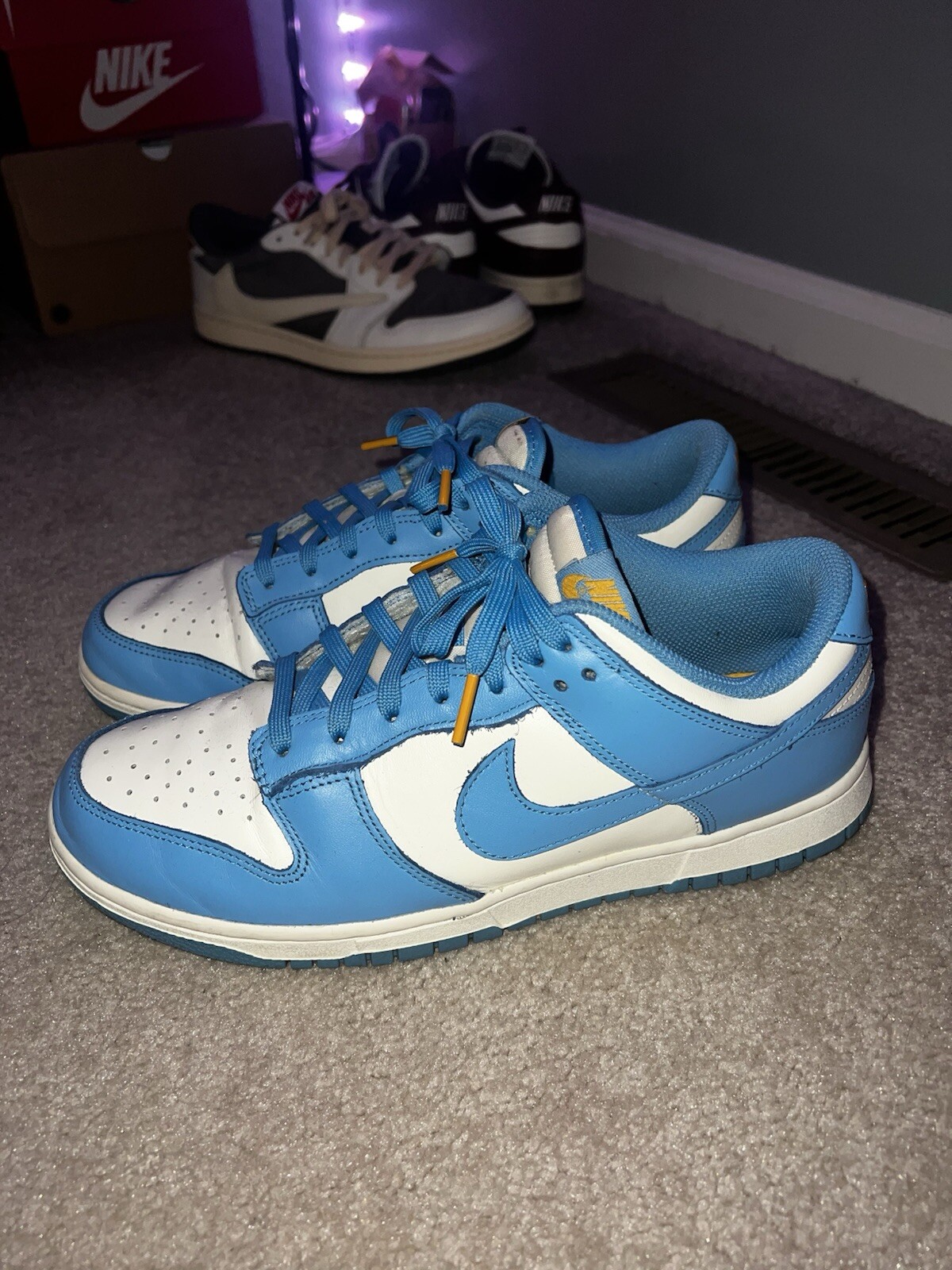 Nike dunks - image 1