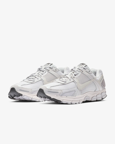 Nike Zoom Vomero 5 Herrenschuhe in Vast Grey/Black/Sail - Bild 3 von 7