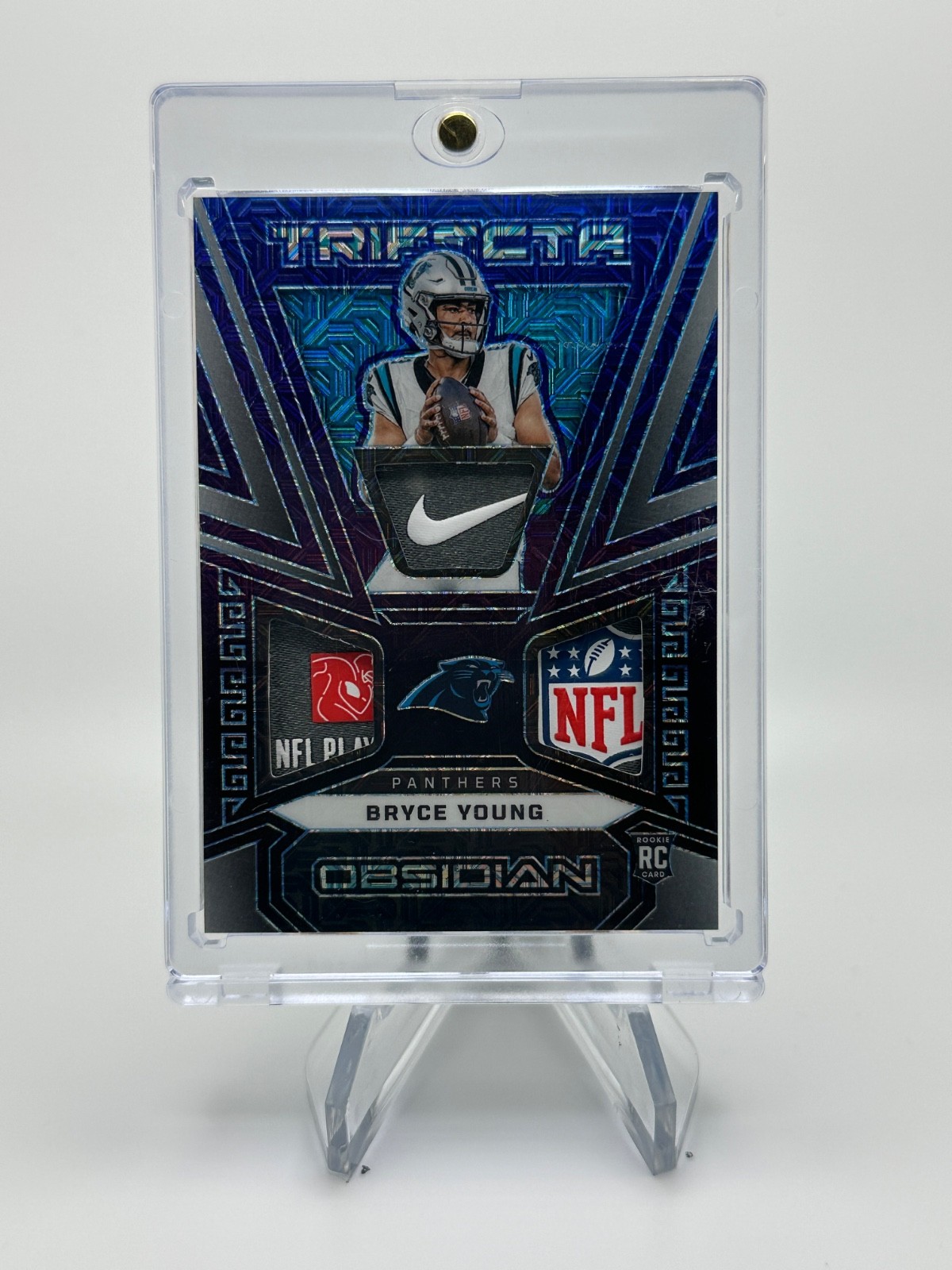 Bryce Young (RC) 2023 PANINI OBSIDIAN TRIFECTA DEEP SEA MOJO #3/5 Shield Swoosh