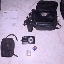 Nikon COOLPIX S630 12MP Black 7x Zoom Digital Camera w Battery 2GB SD Case