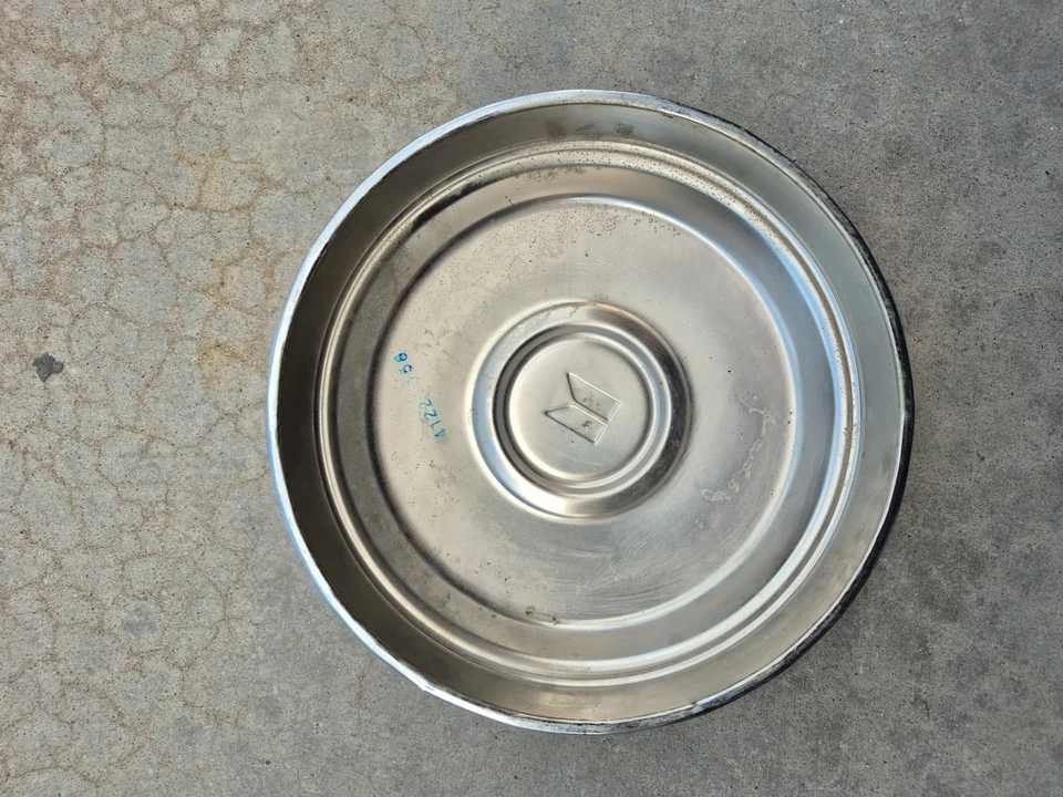  (1) *RARO* 1981-1988 Isuzu PUP Pickup Perro Plato Tapa Central 41221058 Foto 2 de 2