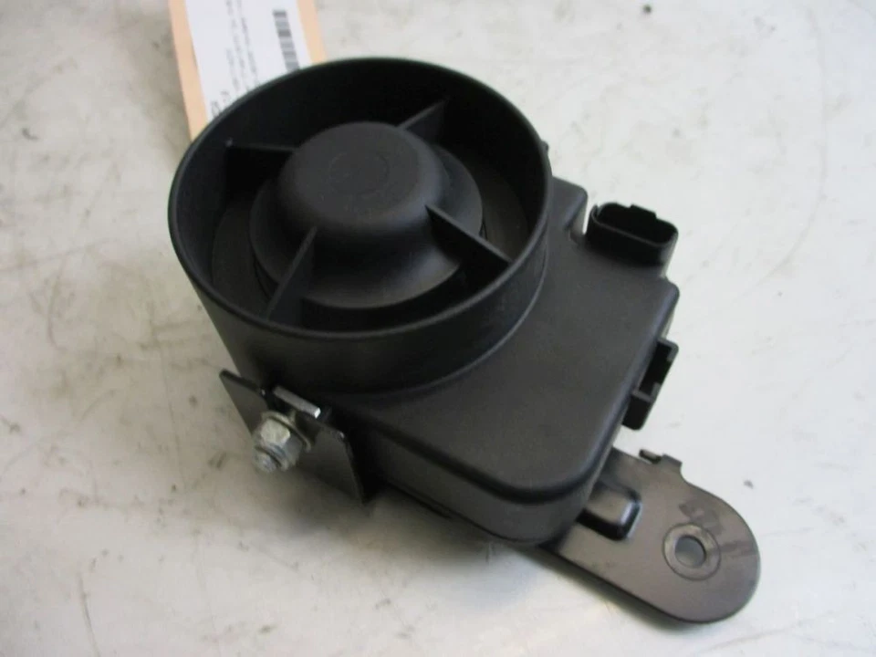 Control Unit Alarm System Siren Fits for Mazda 3 (BK) 1,6 BP5E67SB00 - Imagem 2 de 4