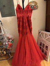 Red Diamond Sparkly Lace Strap Prom Dress