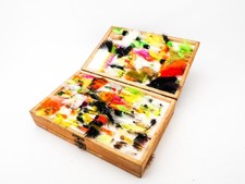 DOUBLE SIDED WOODEN FLY BOX WITH A SELECTION OF VERY GOOD QUALITY FLIES