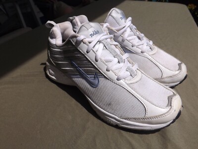 Nike Womens View II 318172-111 White Running Shoes Sneakers Size 7