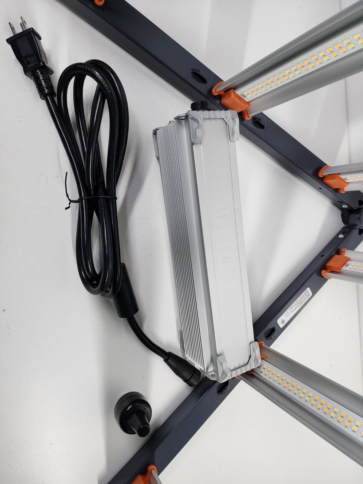 Fluence Bioengineering SPYDR 2x 320w LED Grow Light Kit