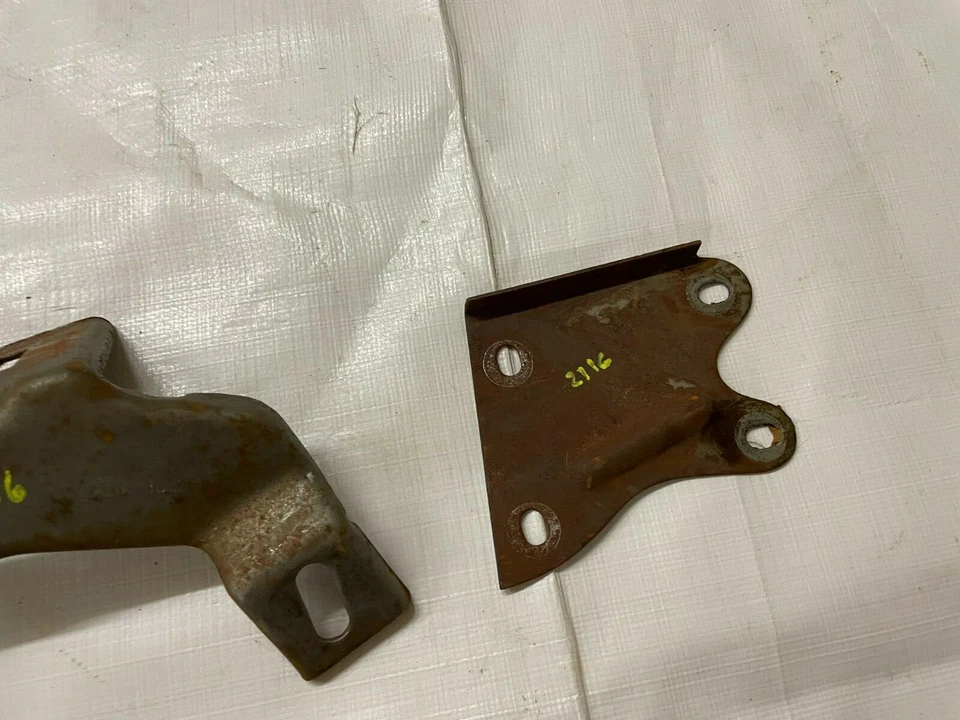 Soporte de pedal de freno automático Mopar Plymouth Duster 1970-1972 debajo del tablero soportes metálicos Foto 3 de 4