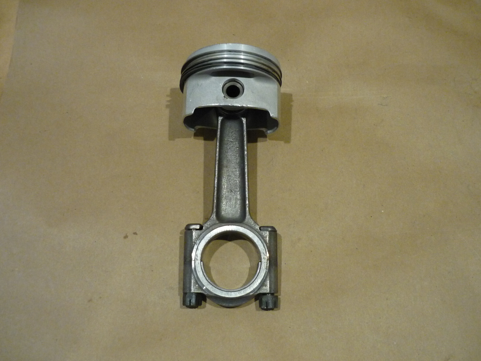 Ferrari 348, Mondial t  Piston & Con Rod  OEM  - P/N 137980 - 109738