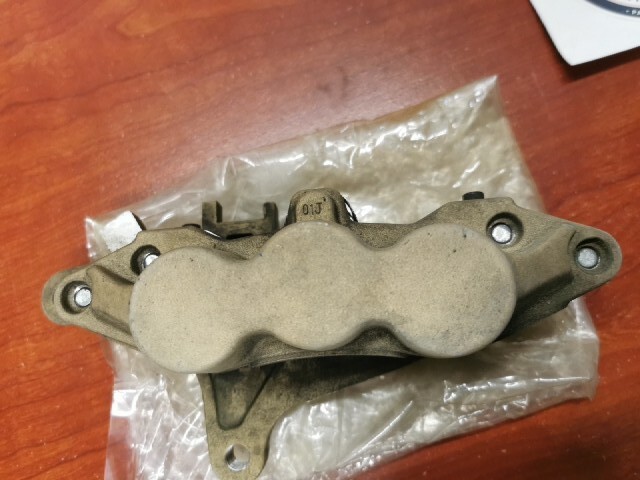 Kawasaki ZX1200A ZX12R FRONT RIGHT SIDE BRAKE CALIPER 43041-1707