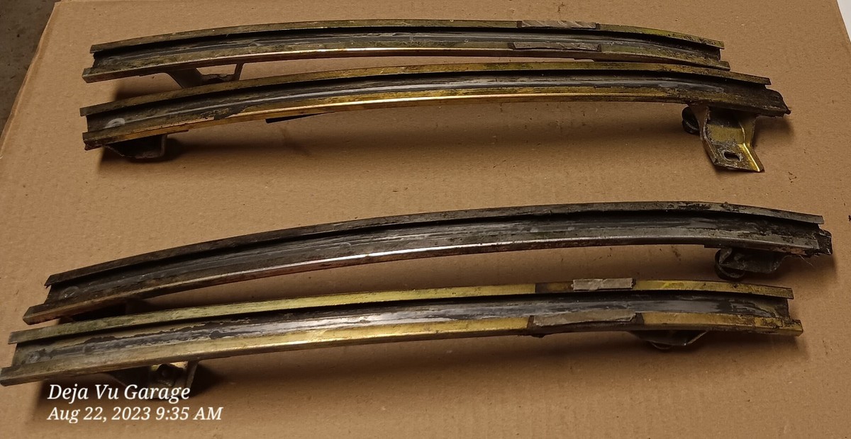 1990-1996 Nissan 300ZX Z32 90-96 2+2 Window Glass Track Guides