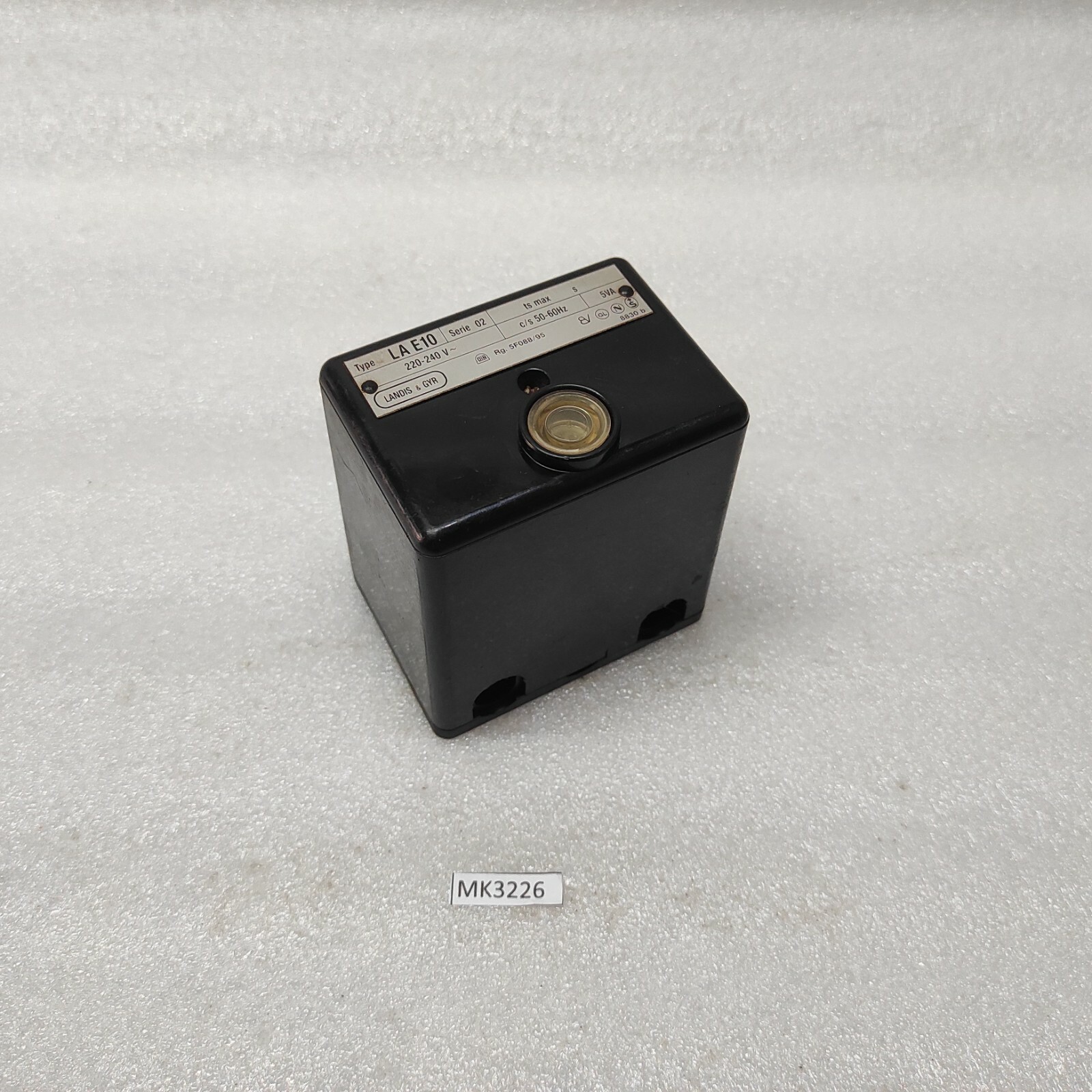 LANDIS & GYR LAE 10 FLAME SAFE GUARD 220V AC