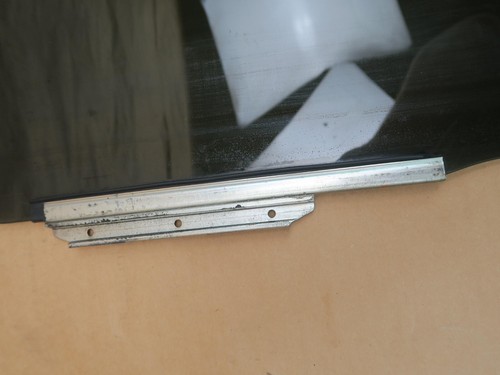 2004-2006 Scion xB Rear Right Door Window Glass OEM - Picture 12 of 13
