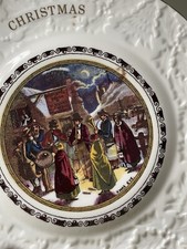 Coalport Bone China Christmas Collector's Plate Boxed 1976 Collectible no chips 