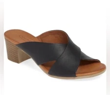 New in Box SHERIDAN MIA Tonia Slide Sandal In Black Leather 