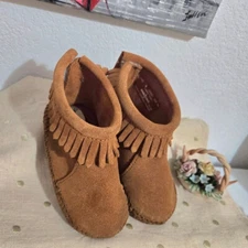 MINNE TONKA MOCCASINS TODDLER BROWN FRINGE SUEDE LEATHER UNISEX BOOTS -6-