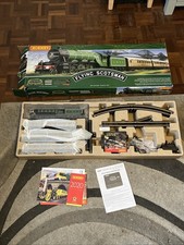 Flying Scotsman Steam Train Locomotive Hornby Railway Track 1:76 Scale 00-Gauge