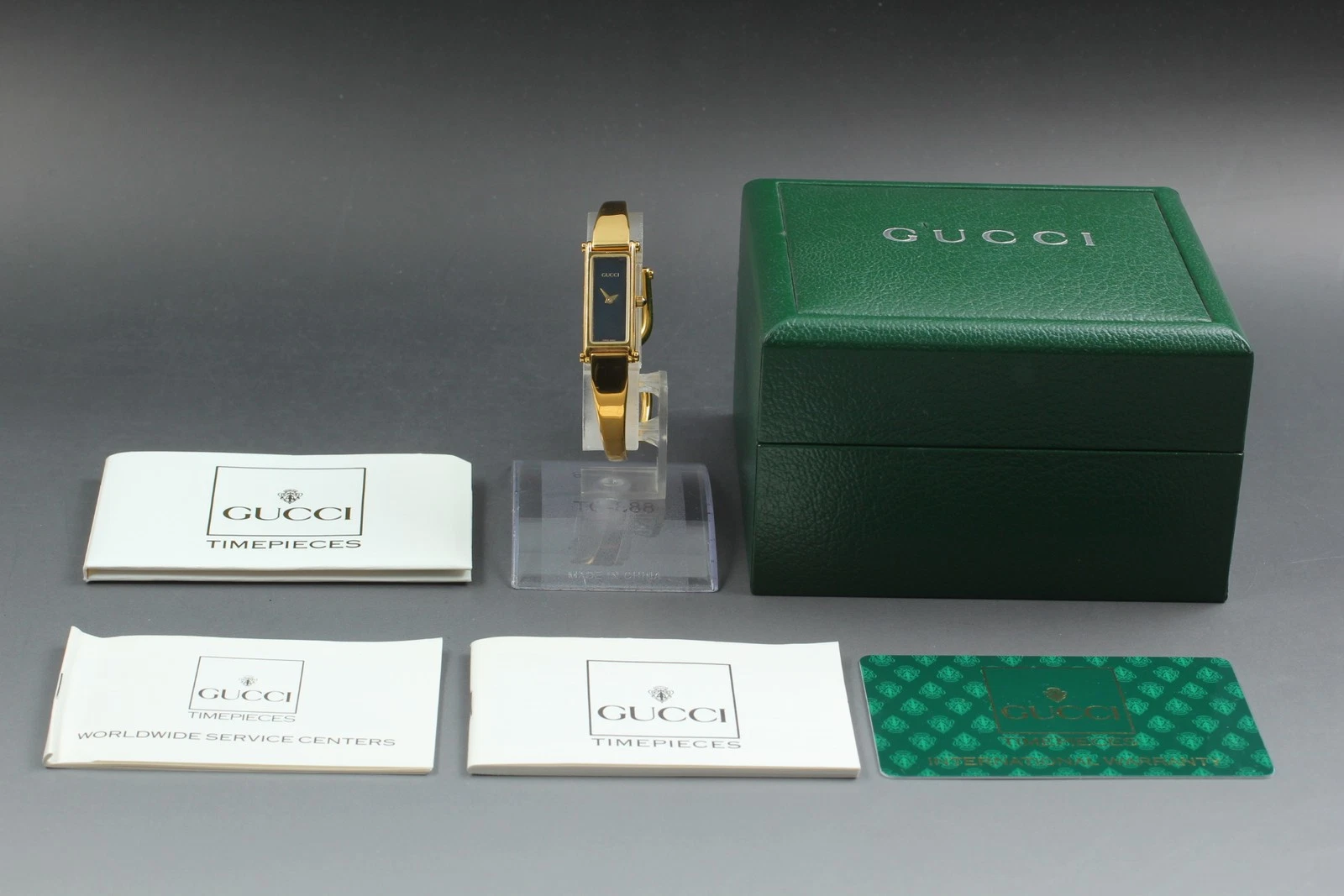 [Quasi come nuovo set completo] Orologio donna vintage Gucci 1500 quadrante nero oro quarzo
