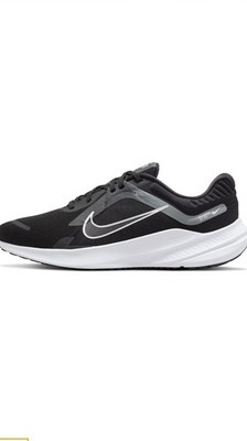 New Mens Size 10 Black White Nike Quest 5 Running Shoes