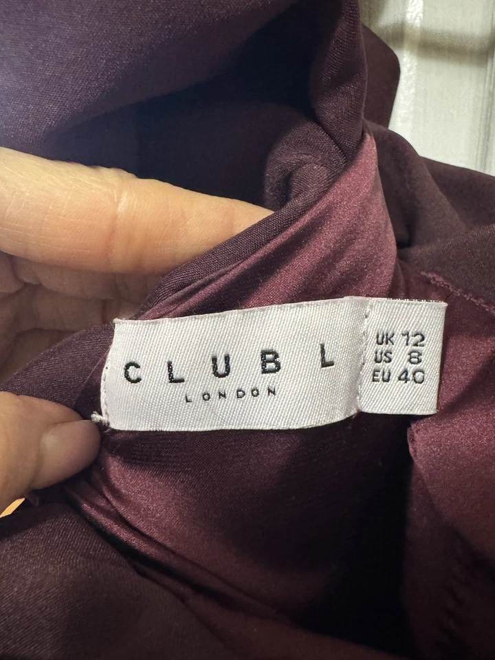 Maxi Vestido para Mujer Club L London Ciruela Oscura Un Hombro Volantes Dividido.  Talla 8 Foto 4 de 4