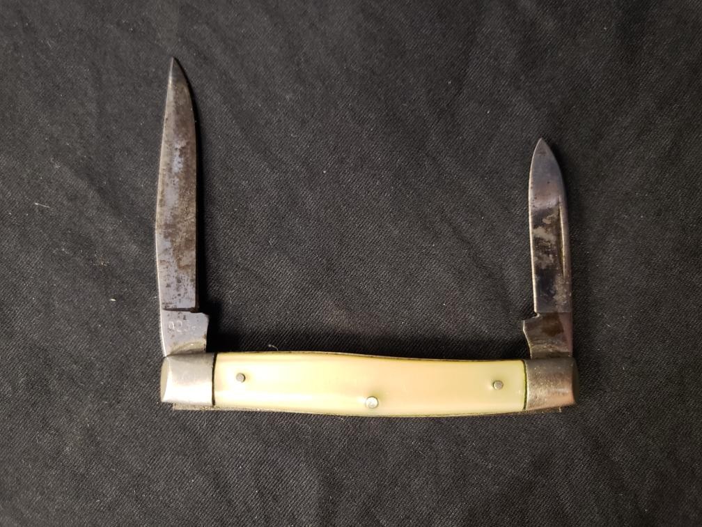 VINTAGE CASE XX 9233 2-BLADE SMALL STOCKMAN POCKET KNIFE