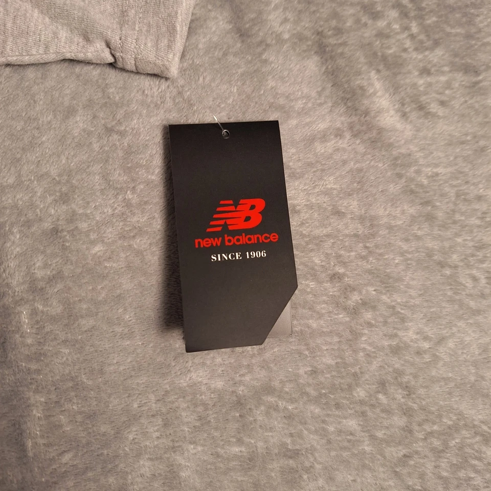 New Balance Life in Balance Since 1906 Graphic T-Shirt Size Small Gray - Image 3 of 4