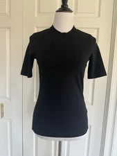 Women’s Club Monaco Black Short Sleeve Crew Neck Tee Size Medium