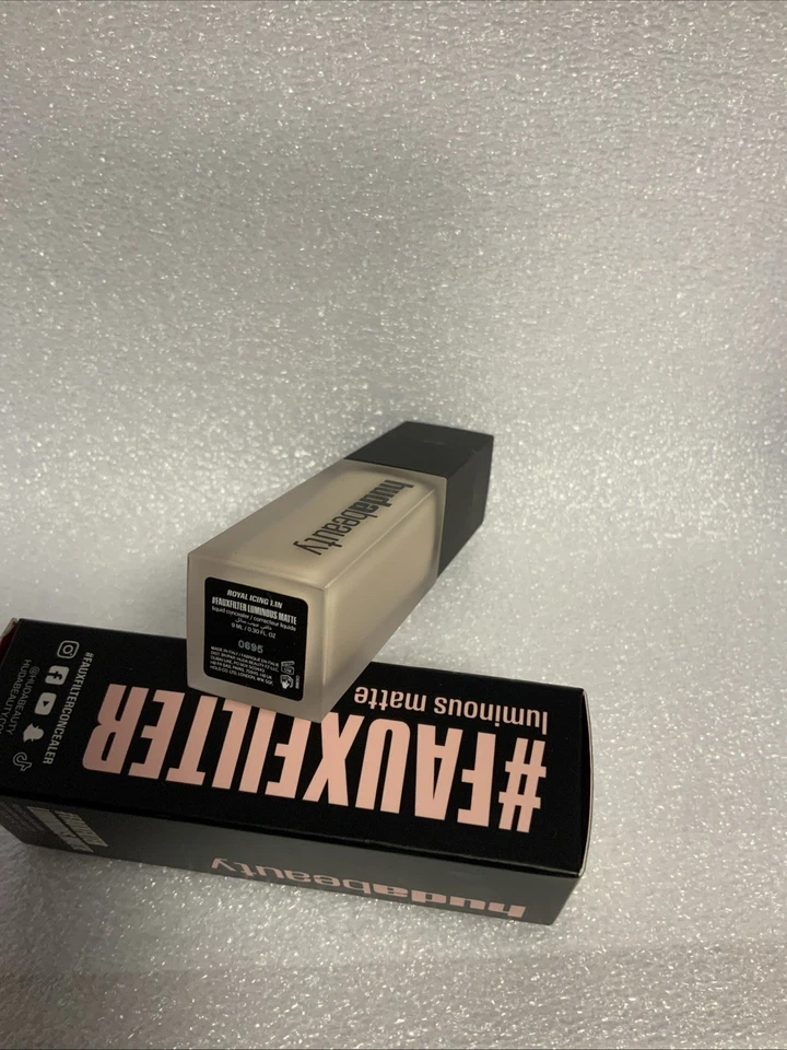 Huda Beauty #FauxFilter Luminous Matte Concealer 9ml - 1.1N ROYAL ICING - Image 3 of 3