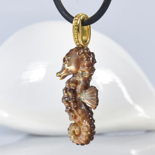 Seahorse Pendant Carved Bronze Mother of Pearl Gold Vermeil Sterling Silver 3.6g - Picture 6 of 13